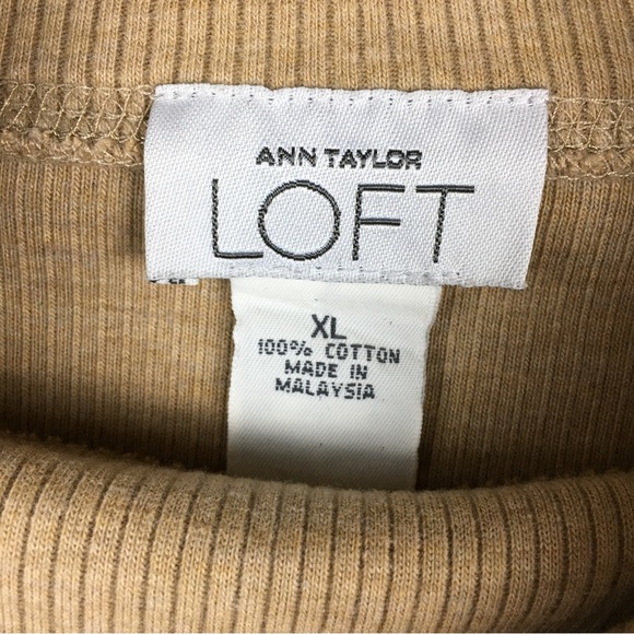 Ann Taylor LOFT Tan Turtleneck Shoulder Button Ribbed Knit Long Sleeve Top XL - Picture 2 of 11